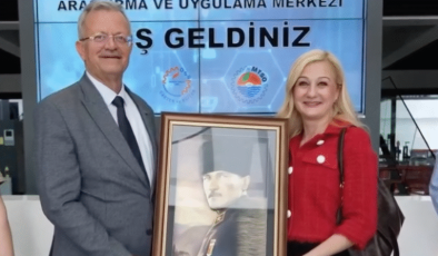 Mersin Üniversitesi İleri Teknoloji Eğitim, Araştırma ve Uygulama Merkez Müdürü Prof. Dr. Aylin Doğen ve beraberindeki heyet Mersin Tarsus Organize Sanayi Bölgesini ziyaret etti.