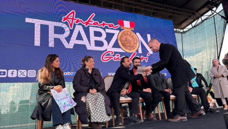 ‘Taşacak Bu Deniz’ oyuncuları Trabzon Günleri’nde hayranlarıyla buluştu