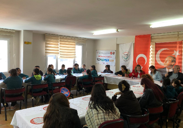 MERSİN ÇOCUK HAKLARIÇOCUK MECLISI TOPLANDİ.