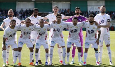 Süper Lig’e yükselen ilk takım Erzurumspor oldu