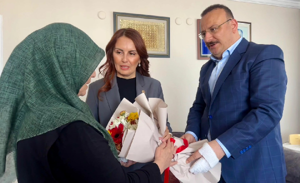 Toroslar’ın Yüz Akı: AK Parti İlçe Başkanı FERDİ ÇOKKSER  ve Havva Sibel Söylemez Sahada Damga Vuruyor