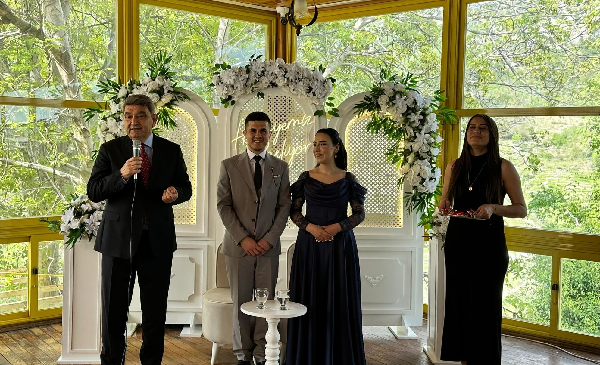 GÖKÇEL, ÇAĞLARCA’DA GENÇ ÇİFTİN MUTLULUĞUNA ŞAHİTLİK ETTİ