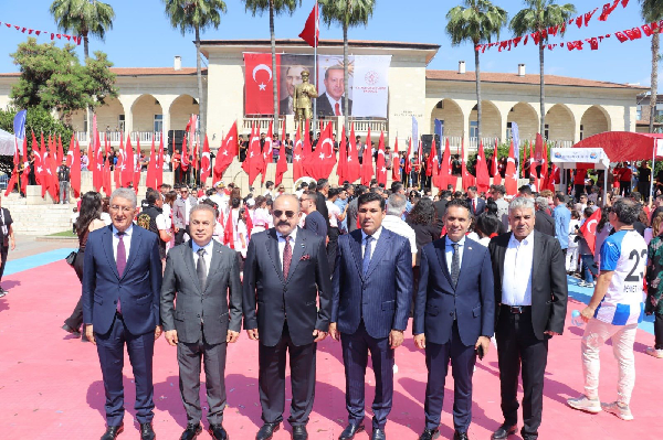 MERSİN’DE 19 MAYIS COŞKUSU: BAĞIMSIZLIK RUHU 107. YILINDA TEK YÜREK OLDU!
