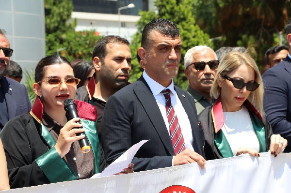 “NAFAKANIN SÜREYLE SINIRLANDIRILMASI SOSYAL DEVLET İLKESİNİN AÇIK İHLALİDİR”  “AYRIMCILIK VE CİNSİYETÇİLİK MİZAH DEĞİLDİR”