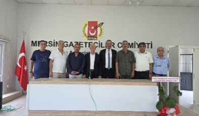 ALİ TAŞDİREK MERSİN GAZETECİLER CEMİYETİNDE DÜZENLENEN BASINAÇIKLAMASINA KATILIM SAĞLADI;