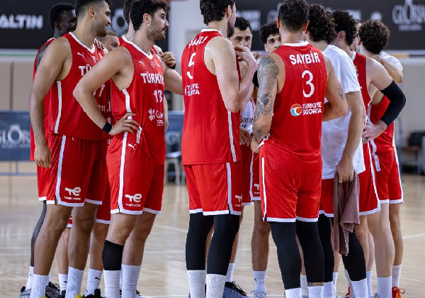 12 Dev Adam Antalya Kampını Galibiyetle Noktaladı