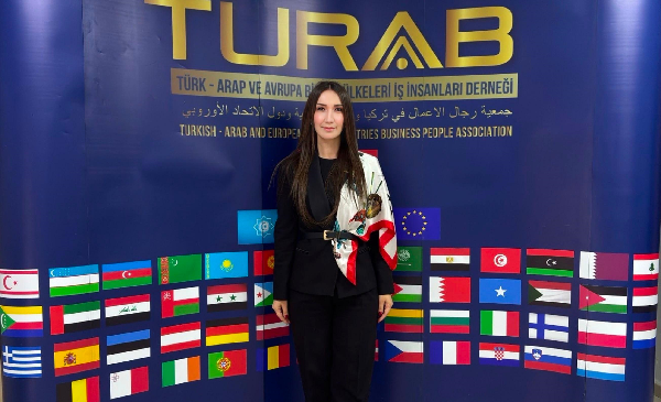 GENÇ TURAB’I ULUSLARARASI VİZYONLA BULUŞTURAN KURUCU BAŞKAN MERVE TEPRETMEZ GÖREVİNDEN AYRILDI