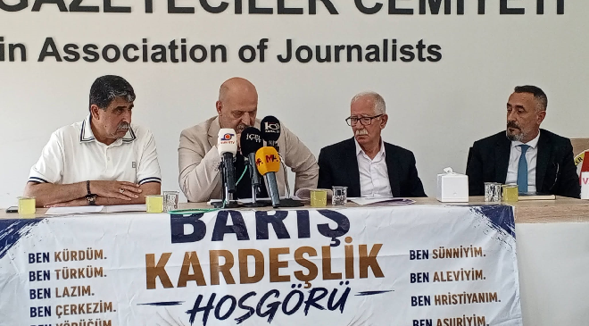 Mersin doğu güneydoğu dernekler federasyonu olarak barış sürecini destekliyoruz barış ve kardeşliğe inanıyoruz basın açıklaması