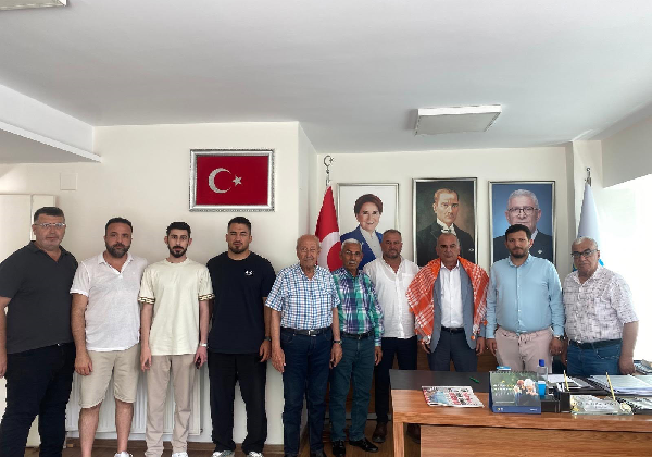 Tarsus Bahşış Yörükleri Derneği’nden İYİ Parti Mersin İl Başkanlığı’na Anlamlı Ziyaret