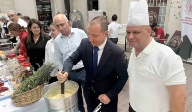 Tarsus’ta Türk Mutfağının Köklü Mirası “Bir Sofrada” Buluştu: Geleneksel Lezzetler Tarsus Müzesi’nde Tanıtıldı