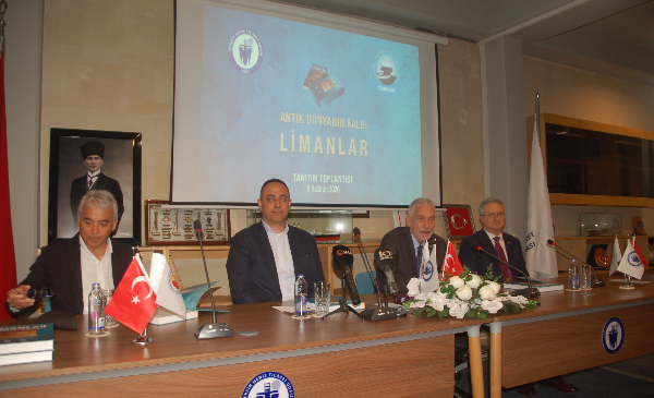 “Antik Dünyanın Kalbi: Limanlar” Okurla Buluştu