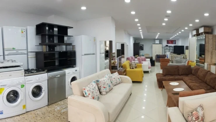 Mersin’de ikinci el eşya pazarı hareketlendi