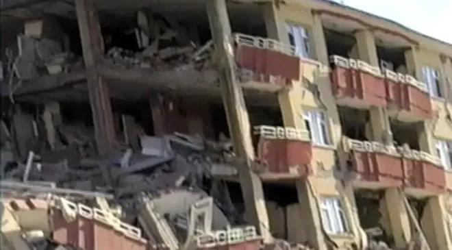 3.6′ lık deprem